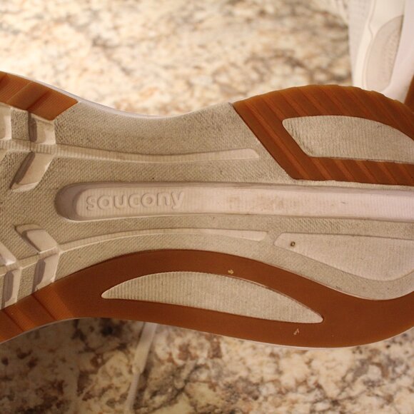 MENS ENDORPHIN SERIES SPEEDROLL TECHNOLOGY SHOES 12.5 SAUCONY - Picture 5 of 7